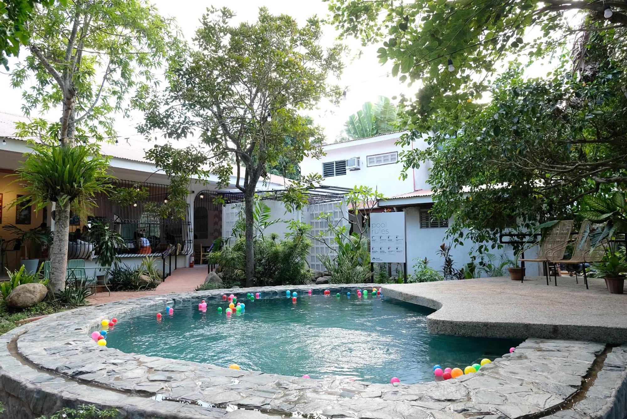 Mad Monkey Dumaguete Hostel Dumaguete City Exterior foto